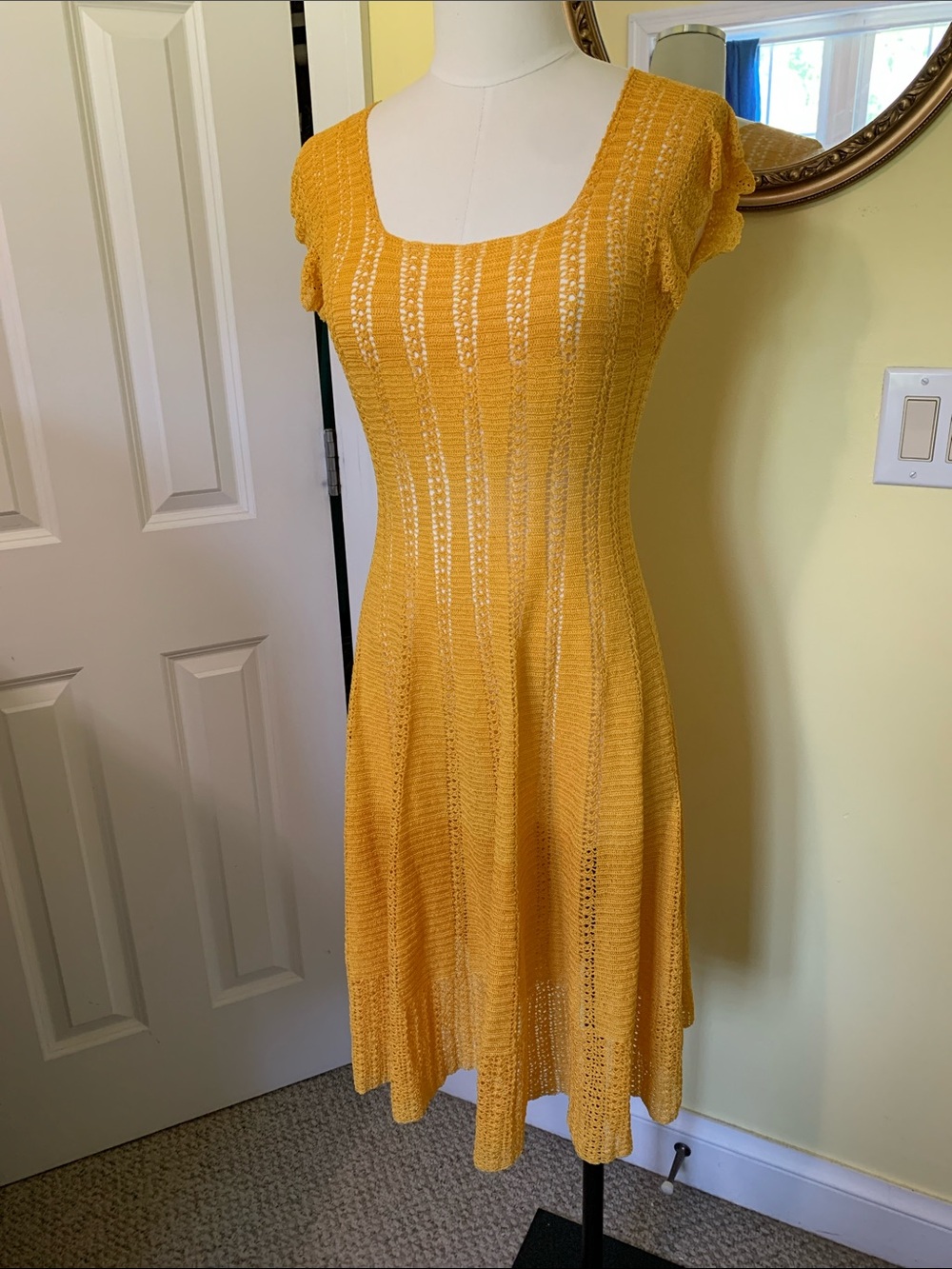 VTG Crochet Boho Cowgirl Festival Yellow Gold Scoop Neck Handmade Golden Hour